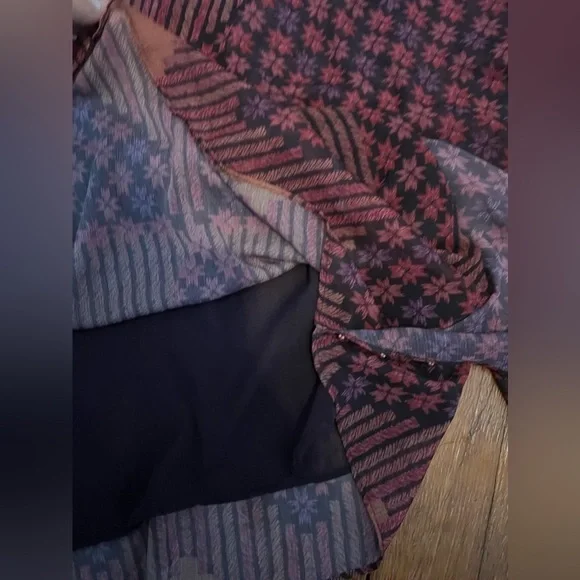 Soft Surroundings Alicia chiffon batwing blouse split neck tassel women’s large - Picture 6 of 7